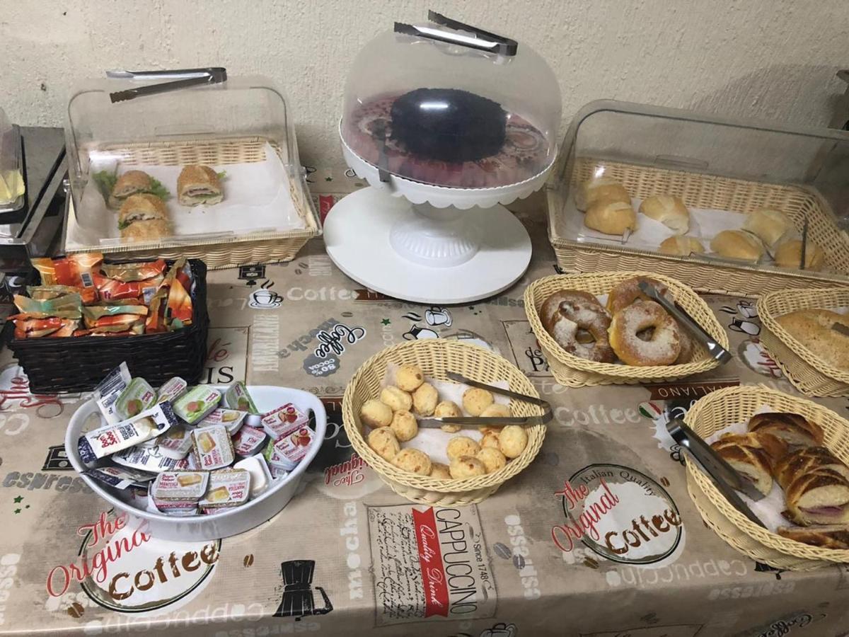 Hotel Villa Real 과룰류스 외부 사진